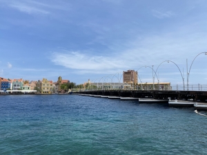 Le pont flottant